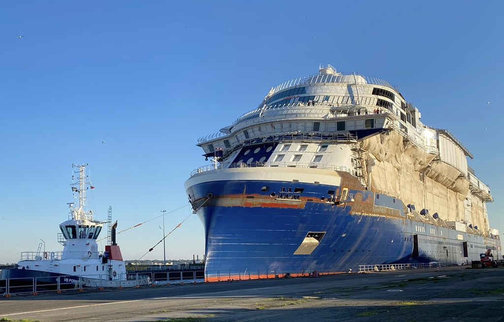 Celebrity Ascent verlässt das Trockendock
