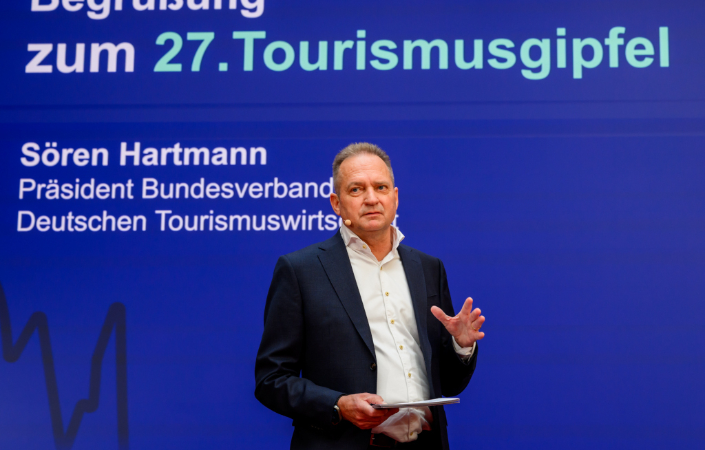 Sören Hartmann, Präsident des Bundesverbands der Deutschen Tourismuswirtschaft (BTW), beim Tourismusgipfel 2026