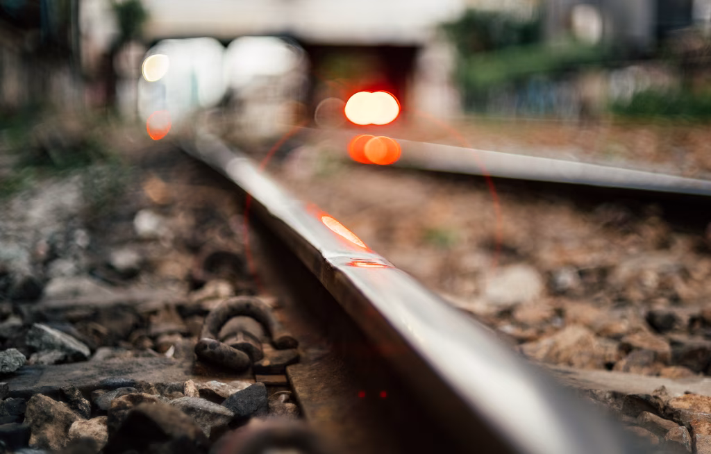 Ein schweres Zugunglück in Spanien hat den Hochgeschwindigkeitsverkehr zwischen Madrid und Andalusien unterbrochen