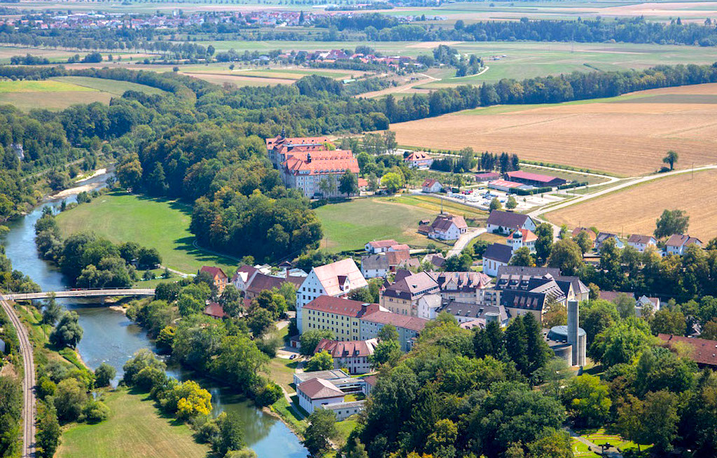Neue Reisen mit Übernachtung im Kloster
