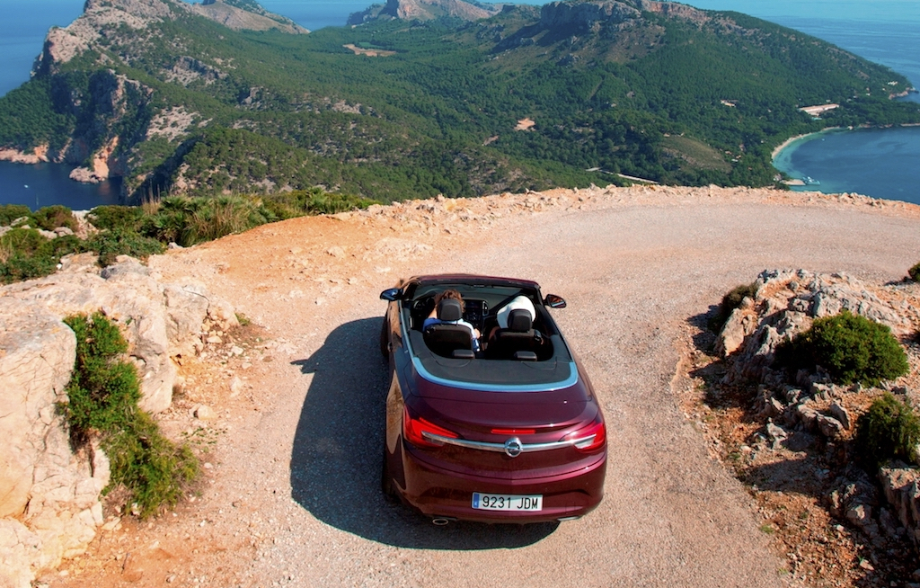 Sunny Cars mit neuer B2B-Plattform