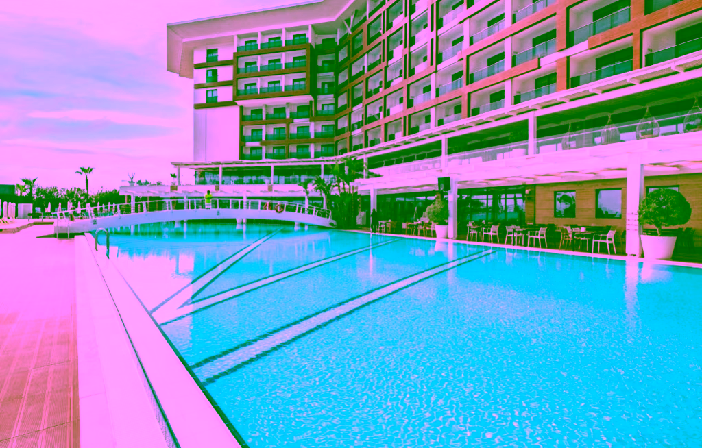 250 Zimmer, mehrere Pools und Wasserrutschen: das neue Allsun Hotel Mary Alanya