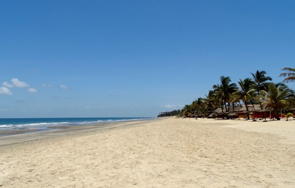 Per Vollcharter nonstop nach Gambia
