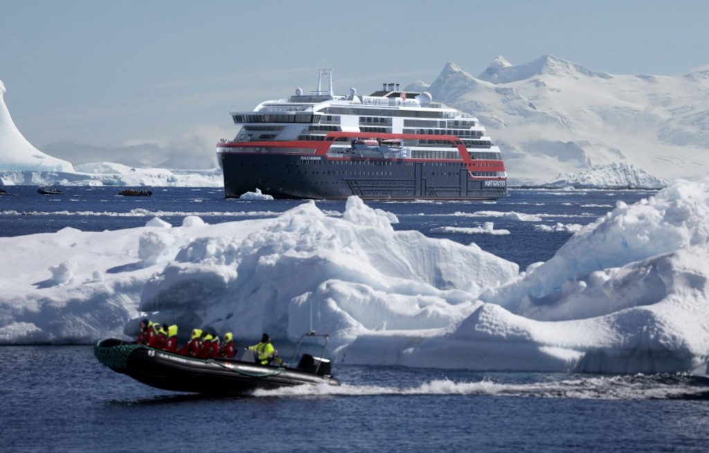 „Webinare on demand“ von Hurtigruten