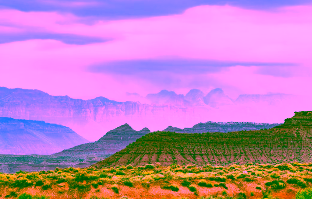 Unterwegs im amerikanischen Westen: Die Canaan Mountains entlang der Route 59 zeigen eine der vielen Landschaftsformen, die Reisende in Utah erwarten